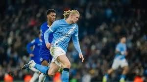 视频：Uzi名人堂皮肤幕后故事 ｜ 薇恩、殿堂传奇 卡莎和联盟不朽 卡莎原画