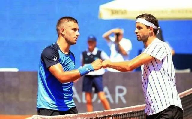 [流言板]Hero发文：S组的路不好走，我们都太年轻，不知天高地厚9亮17回复.